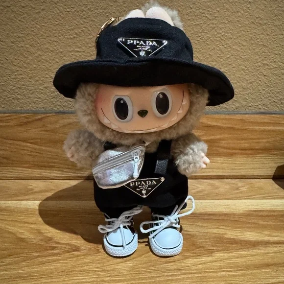 Authentic Labubu Toffee - Picture 1 of 6